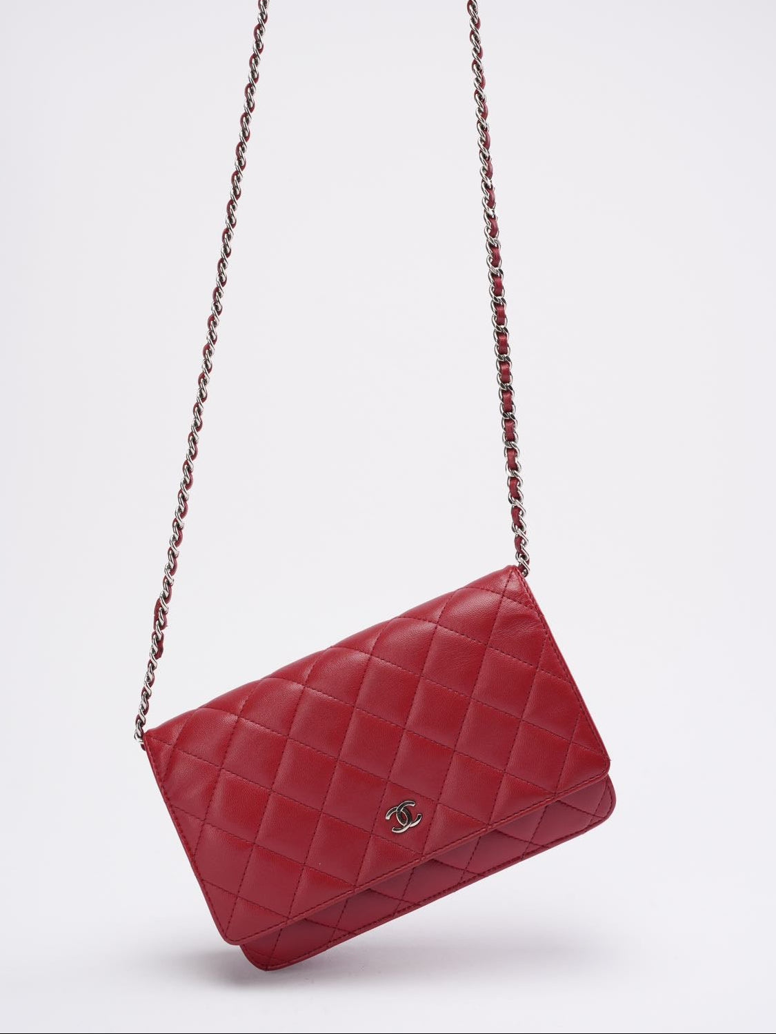 pre-owned coco-vault Chanel Red Lambskin Wallet on Chain (WOC) 2011