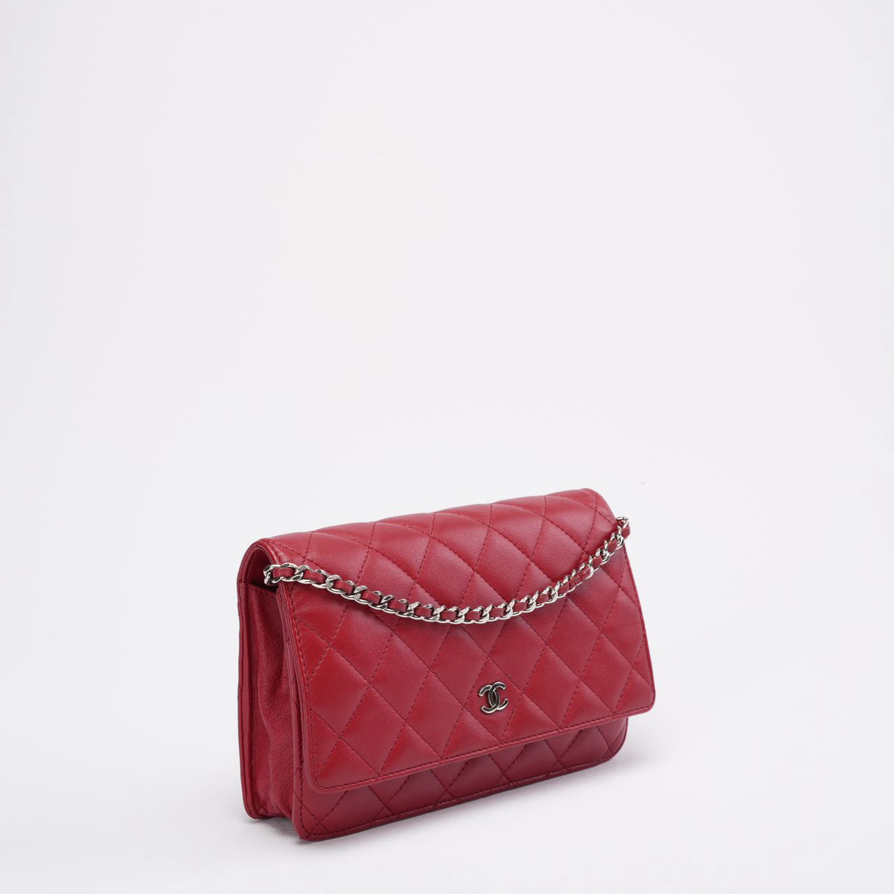 pre-owned coco-vault Chanel Red Lambskin Wallet on Chain (WOC) 2011