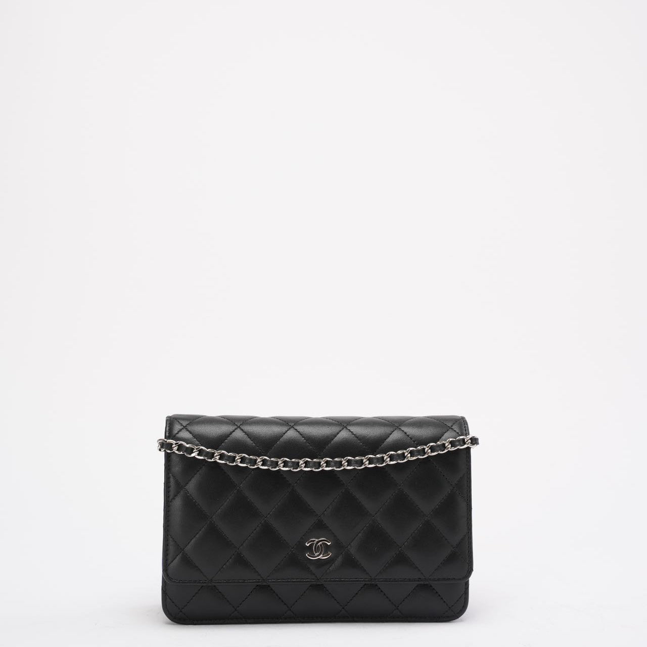 pre-owned coco-vault Chanel Black Classic Wallet on Chain (WOC) 2018