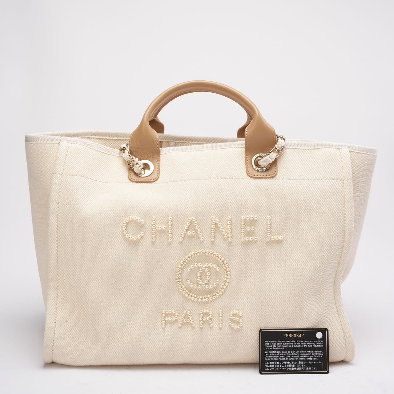 pre-owned coco-vault Chanel White Large Pearls Deauville Shopping Tote 2020