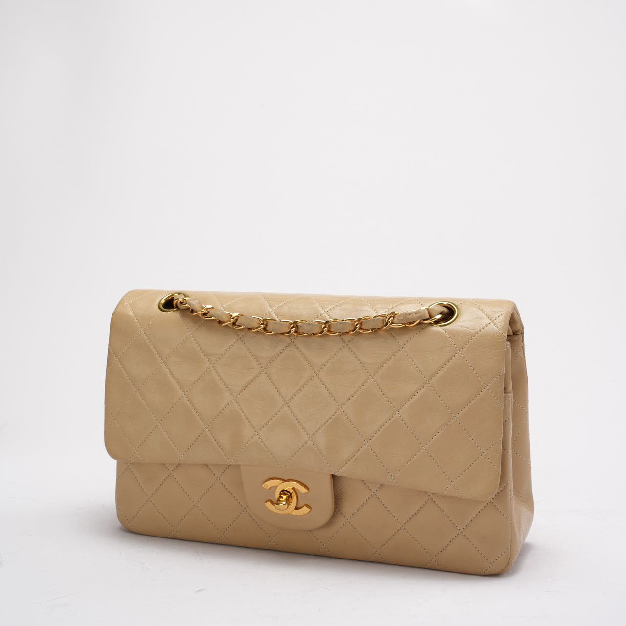 pre-owned coco-vault Chanel Vintage Beige Lambskin Medium Double Flap 1997