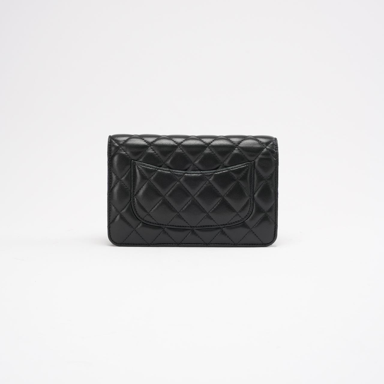 pre-owned coco-vault Chanel Black Classic Wallet on Chain (WOC) 2019