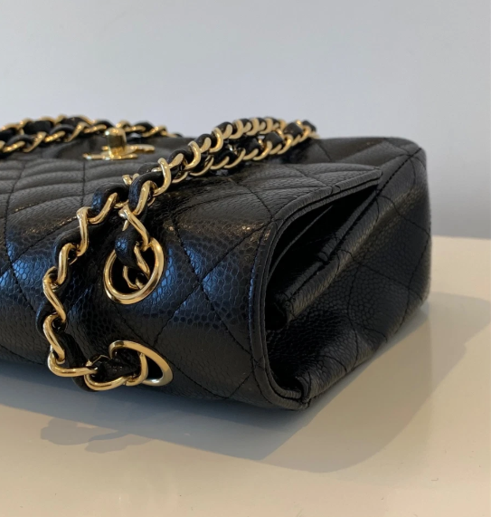 Pre-owned CHANEL Classic Double Flap Bag Medium, Black Caviar Leather with Gold Hardware