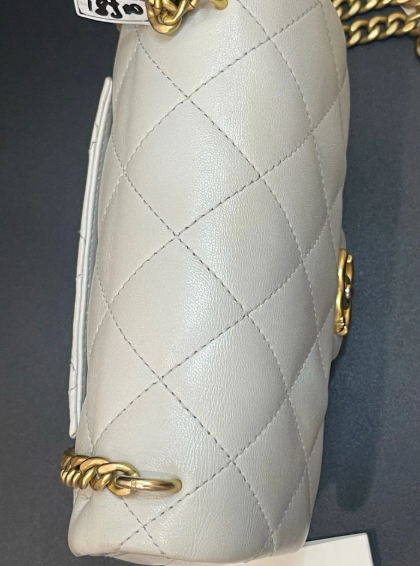 Pre-owned Chanel 25C Light Grey Lambskin Flap Bag